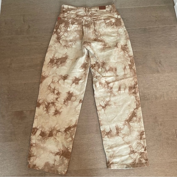 BDG High Rise Baggy Brown Acid Wash Jeans - Picture 4 of 5